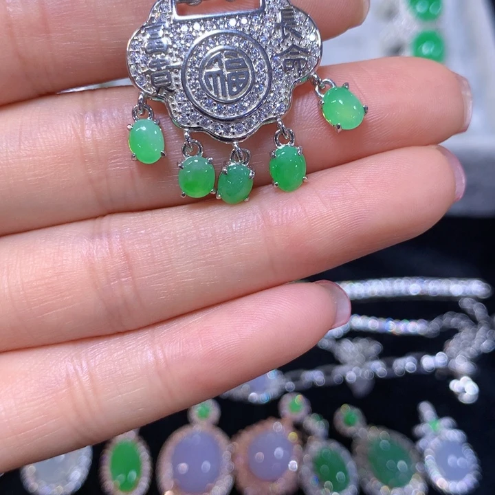 翡翠戒指未镶嵌翡翠吊坠