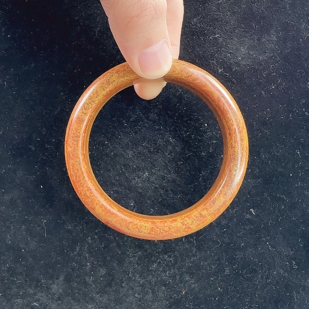 泗水砭石直播间炸福利宽口60手镯（精美礼盒）