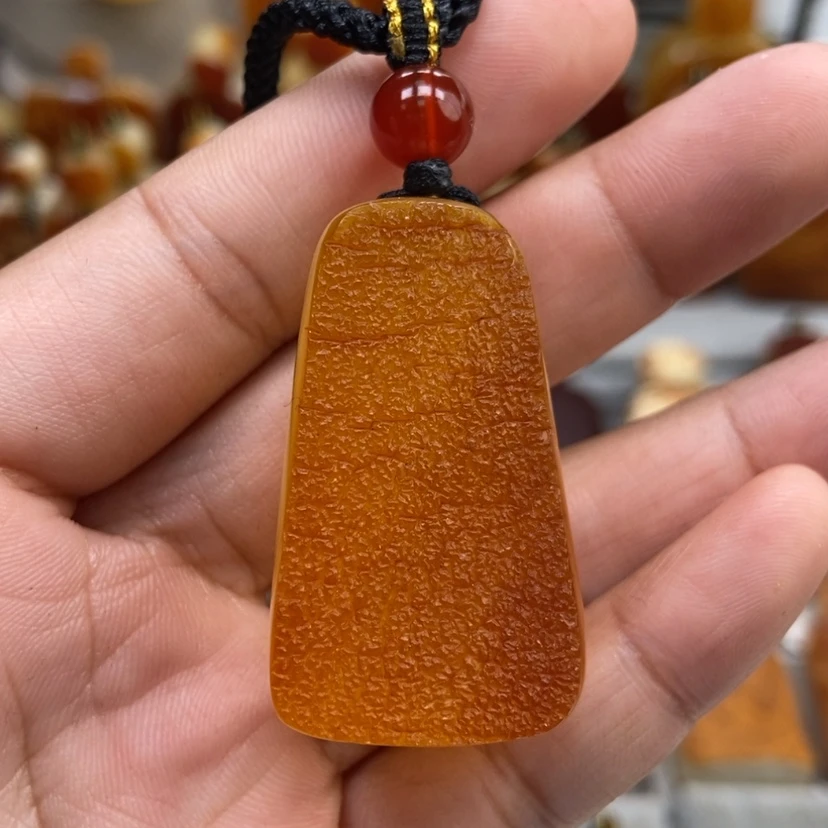 【闪购商品】琥珀颈饰未镶嵌