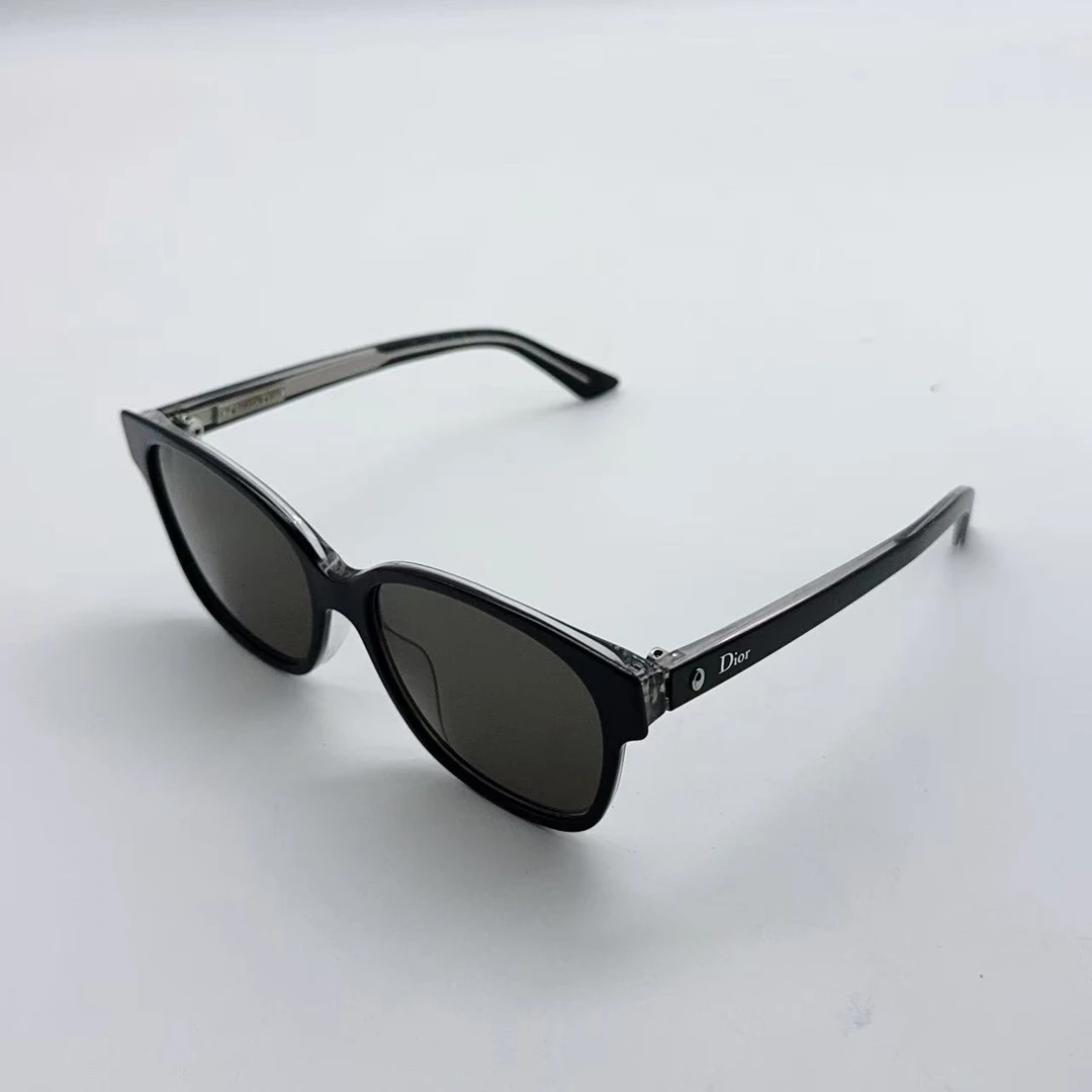 95新 DIOR/迪奥 黑色墨镜 1831 8242