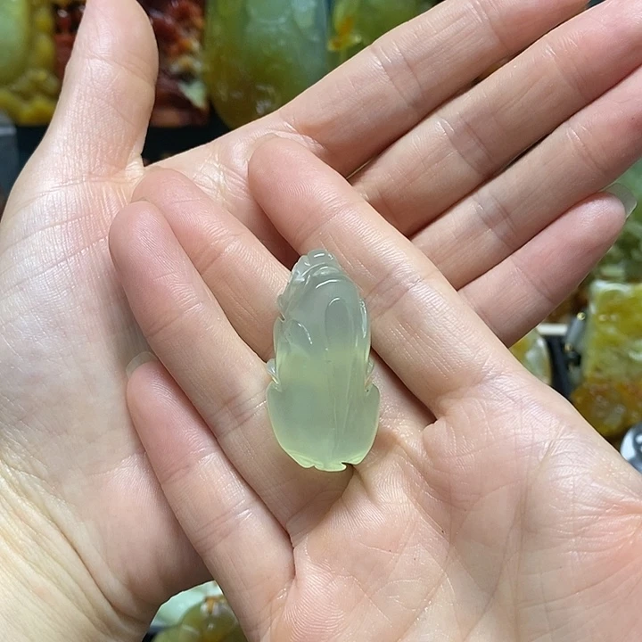 厦***部未镶嵌岫玉吊坠(赠链)