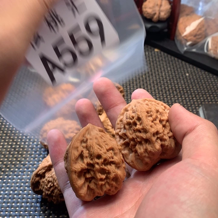 吊坠文玩核桃金公子