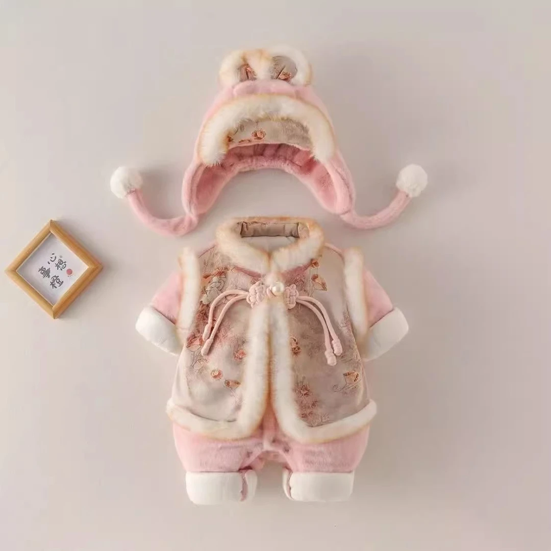 婴幼儿宝宝连体衣秋冬装可爱洋气爬爬服满月周岁棉衣外出加厚衣服