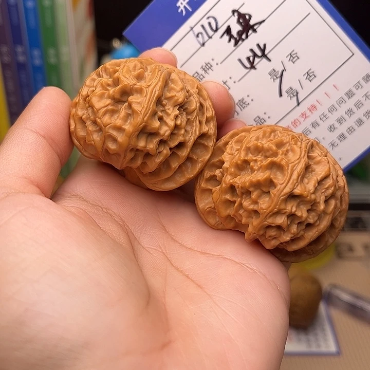 文玩核桃手捻核桃610