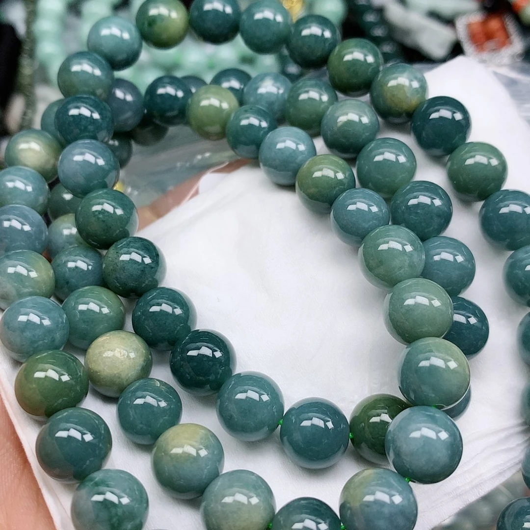 翡翠颈饰未镶嵌手串