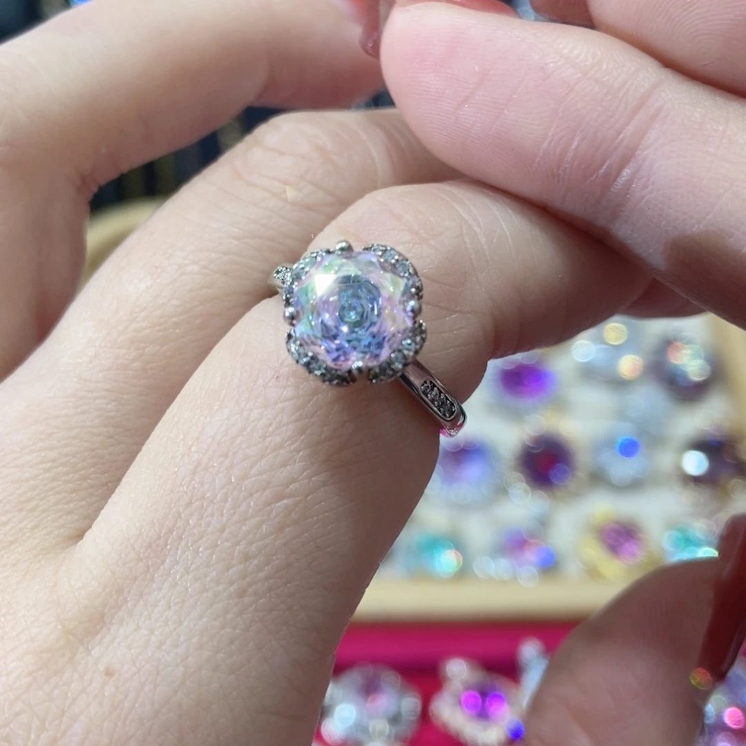 66锆石（处理）戒指