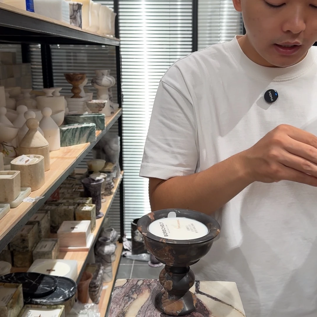 D79。 不差钱。