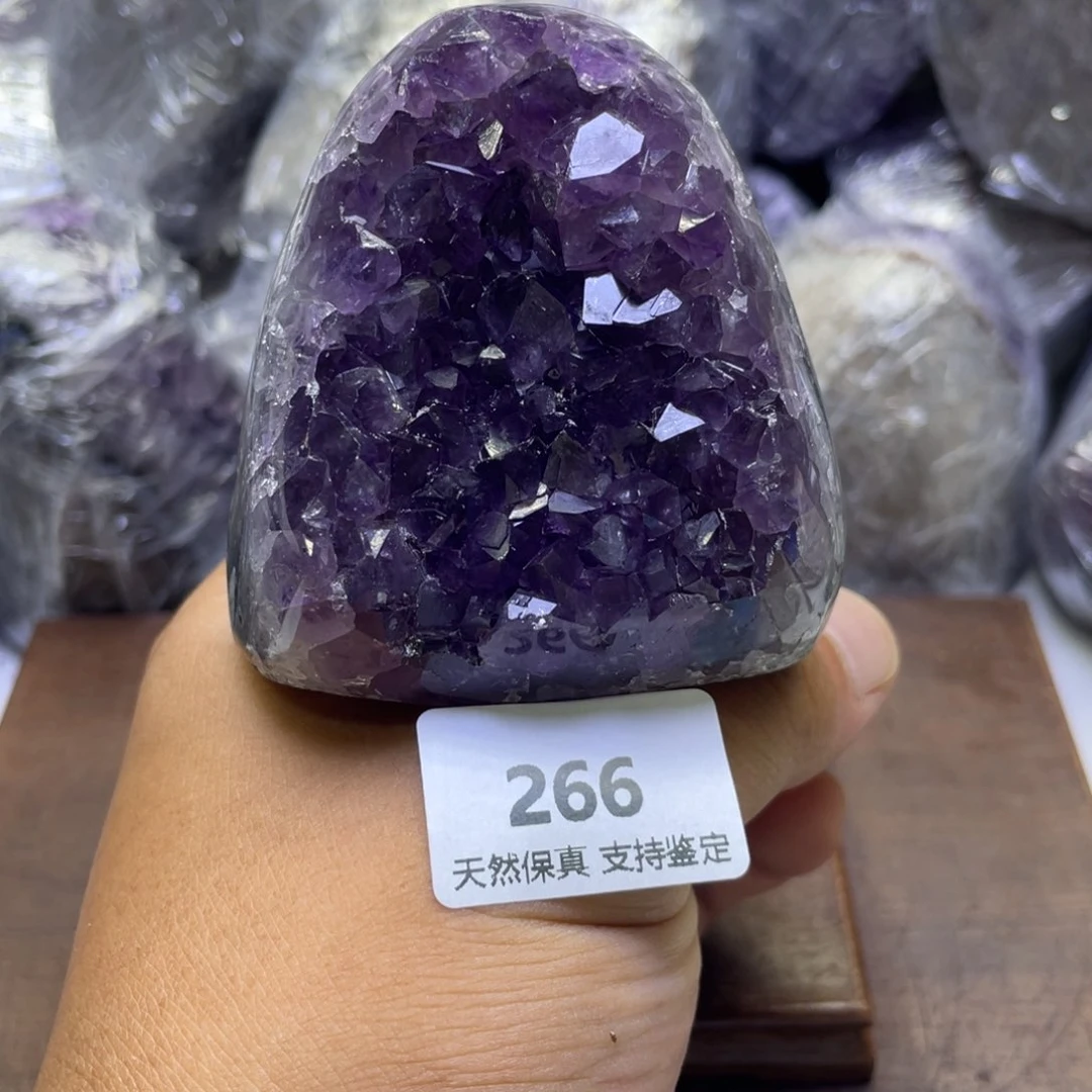 未镶嵌水晶大型摆件（非配饰）