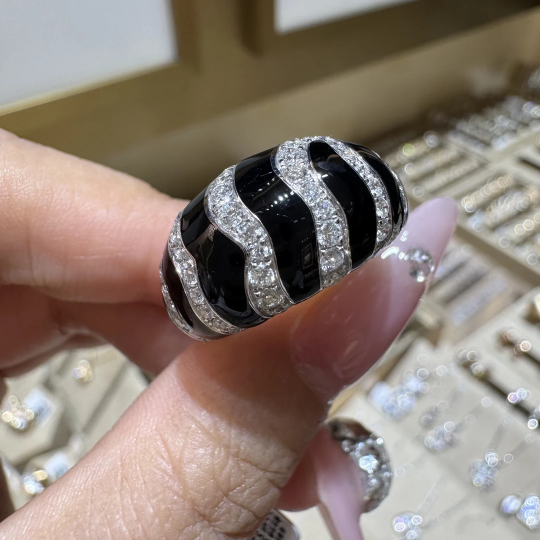 18K白斑马黑法郎钻石戒指