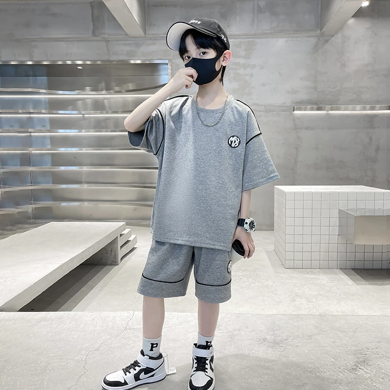 男童夏装套装2026新款洋气中大童男孩夏季时髦运动短袖短裤潮童装