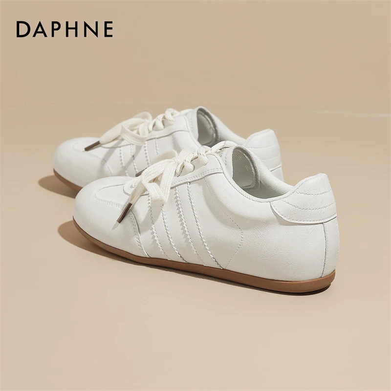 达芙妮欧若风阿甘德训鞋平底不累脚芭蕾运动鞋配裙子小白鞋【正品】