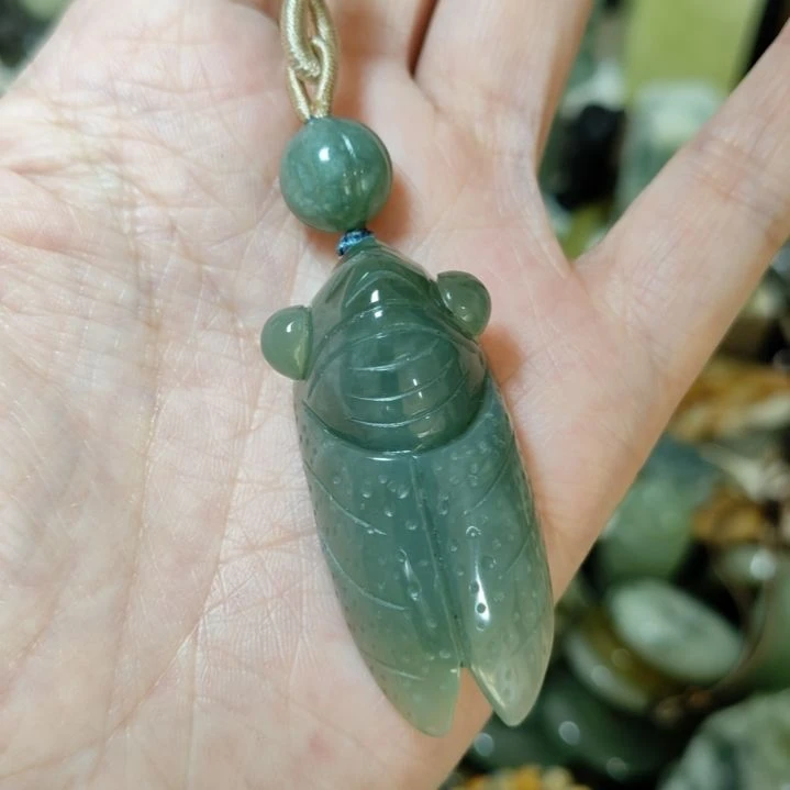 岫玉未镶嵌挂坠款式