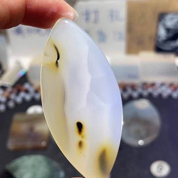 玛瑙/玉髓未镶嵌吊坠(不含链)