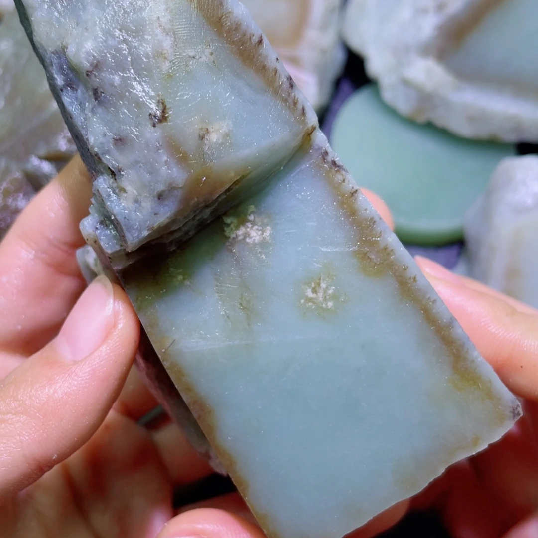 和田玉未镶嵌珠宝半成品