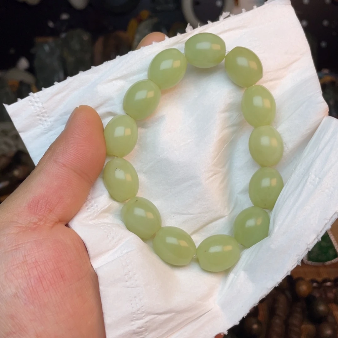 岫岩老玉（透闪石质玉）未镶嵌颈饰17×14