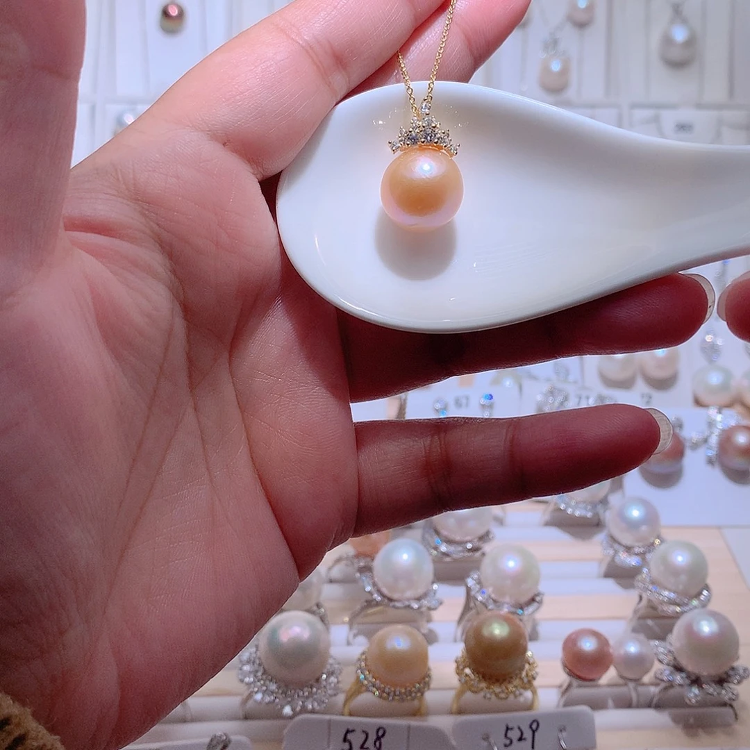 未镶嵌吊坠(赠链)淡水珍珠CC1有瑕疵13.5mm