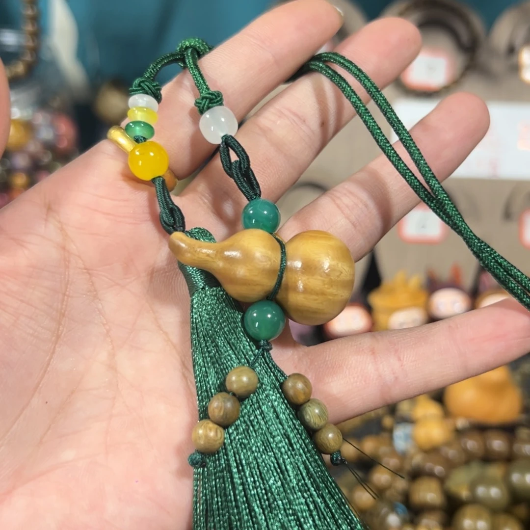 维腊木（绿檀）无事牌