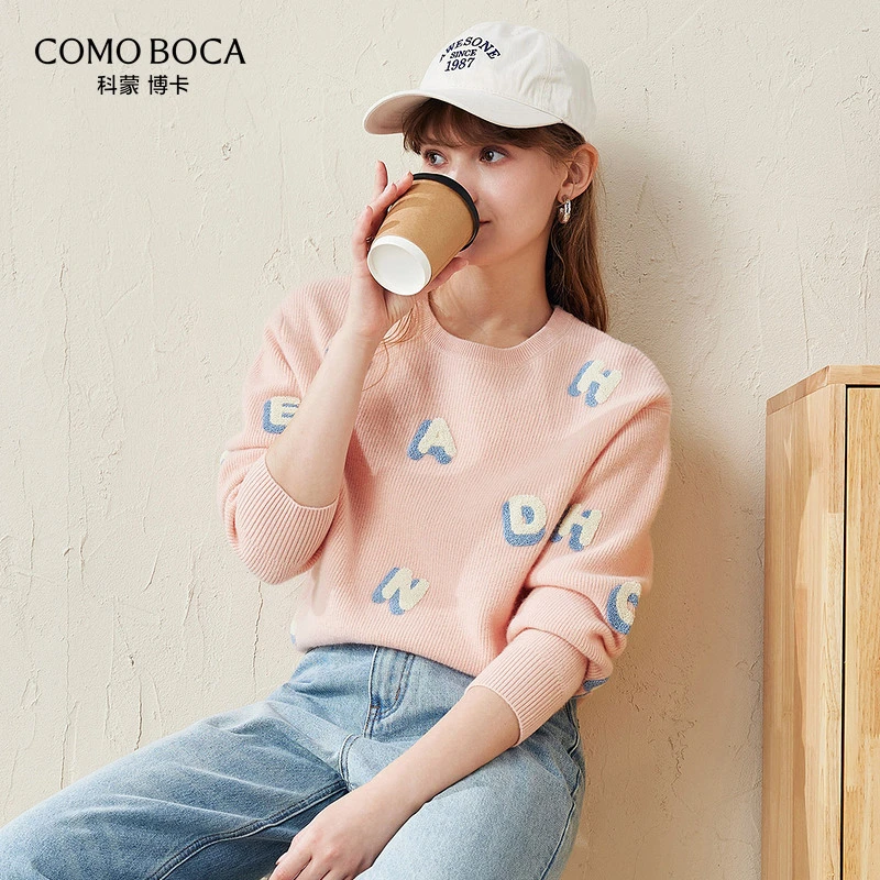 COMOBOCA/科蒙·博卡秋冬减龄时尚字母绣花百搭针织羊毛衫KSS1226