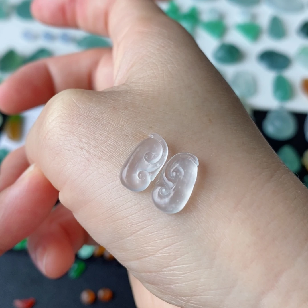 未镶嵌定制翡翠如意