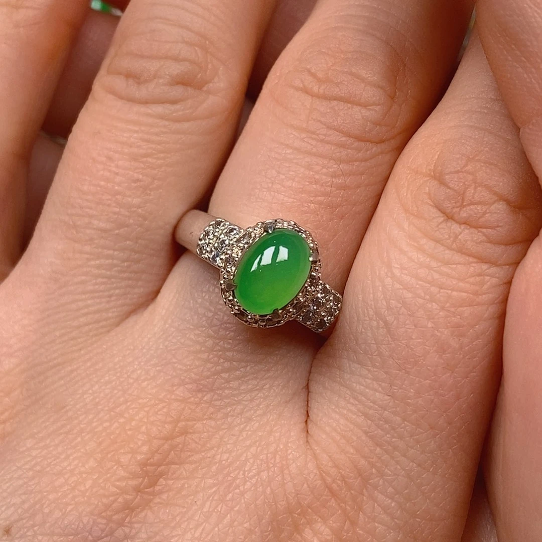 翡翠戒指未镶嵌翡翠蛋面