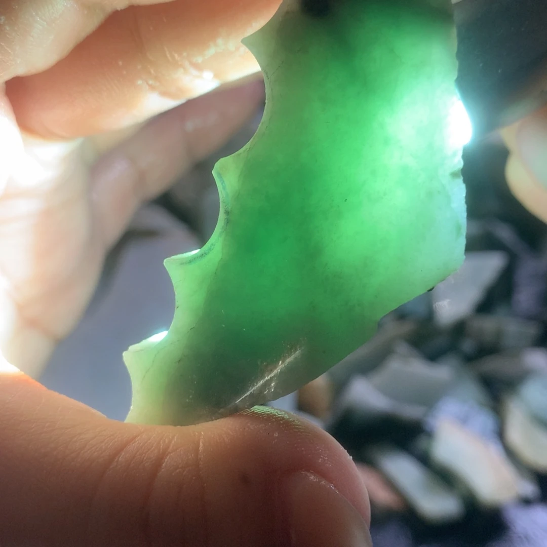 翡翠颈饰未镶嵌缅甸翡翠