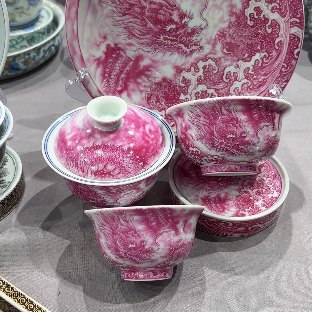 瓷片景德镇瓷器精品陈列