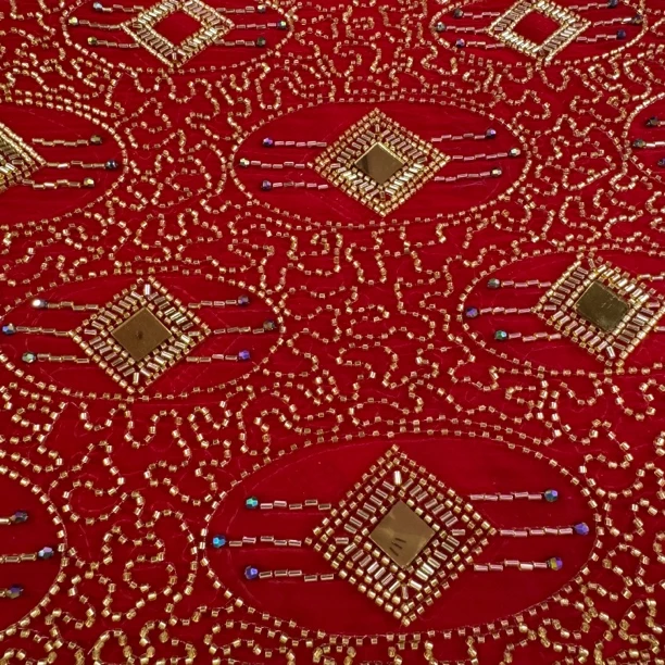 金婚时尚ئەينەك لورا ئەستەر بار بىرنجى خىلى