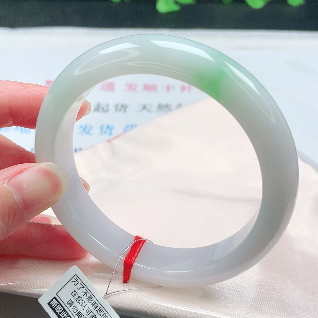 翡翠未镶嵌手镯58圈