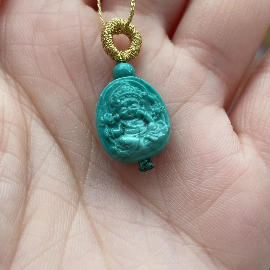 绿松石颈饰未镶嵌