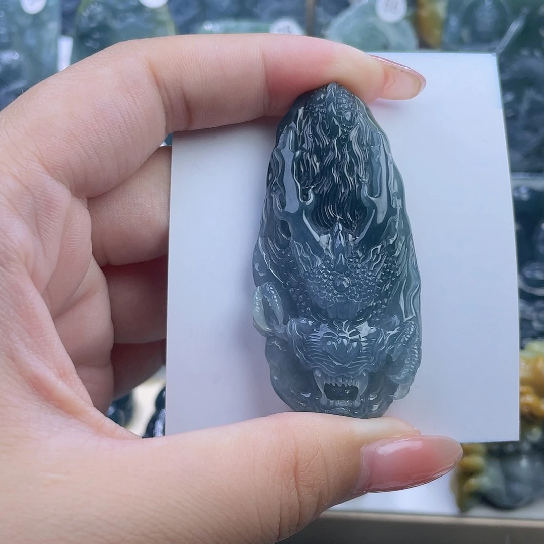 翡翠未镶嵌颈饰翡翠未镶嵌
