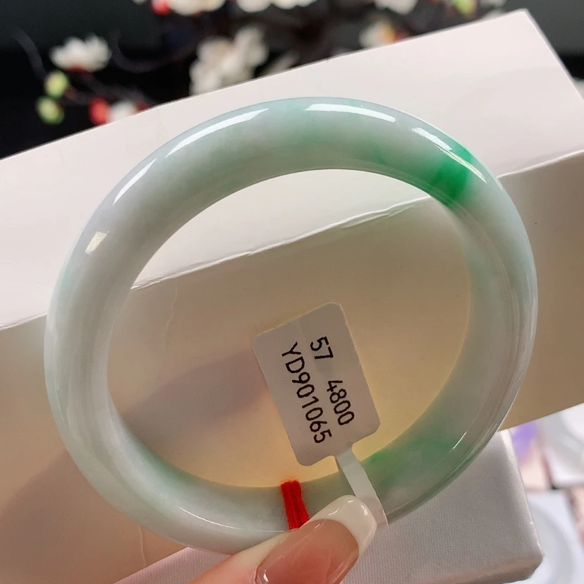 【闪购商品】未镶嵌手镯翡翠57阳绿白底青正圈手镯
