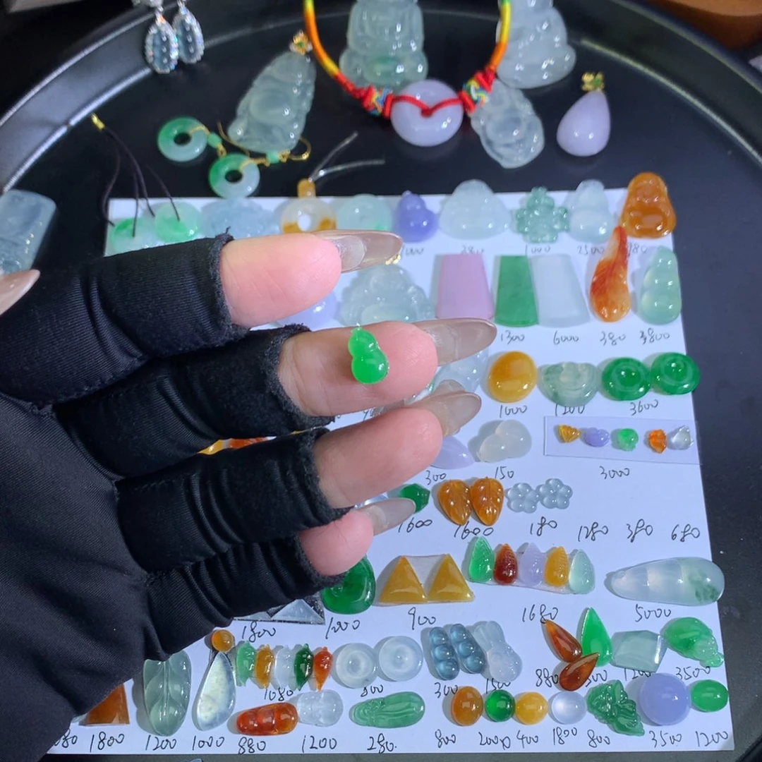 翡翠未镶嵌吊坠(不含链)金丝绿葫芦