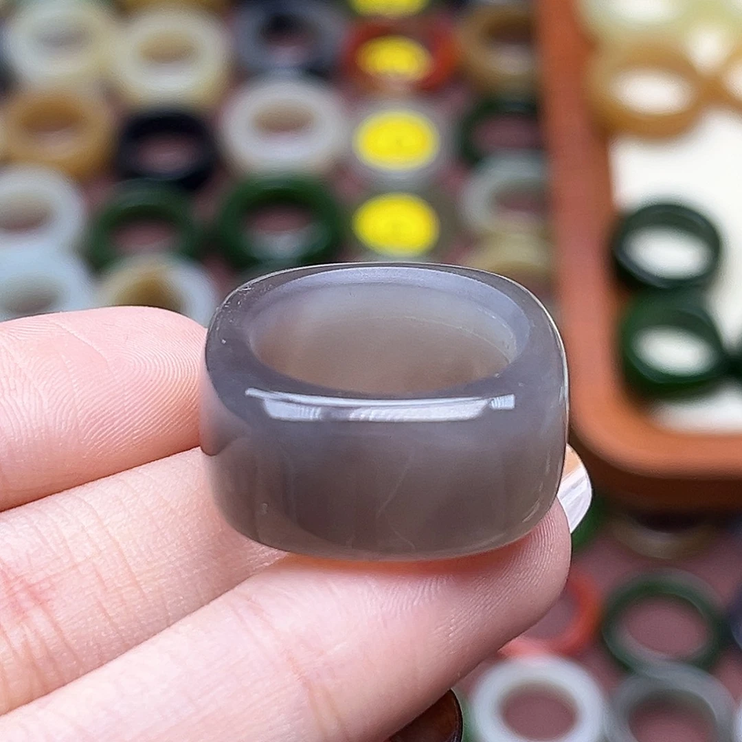 和田玉未镶嵌戒指18.0紫葡萄外方内圆