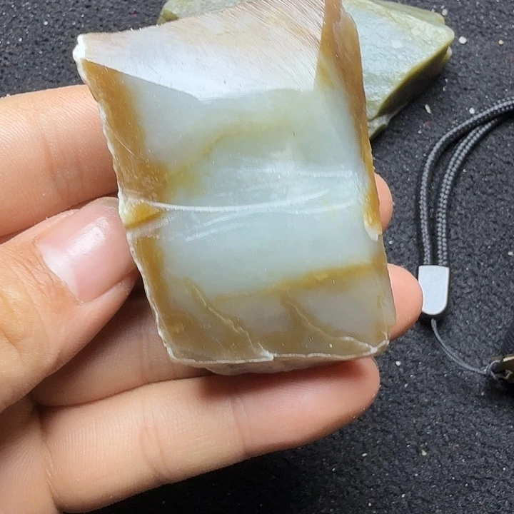 和田玉（糖玉）未镶嵌珠宝半成品