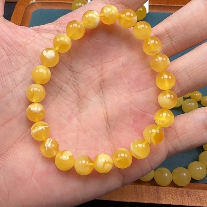 未镶嵌琥珀裸石天然75