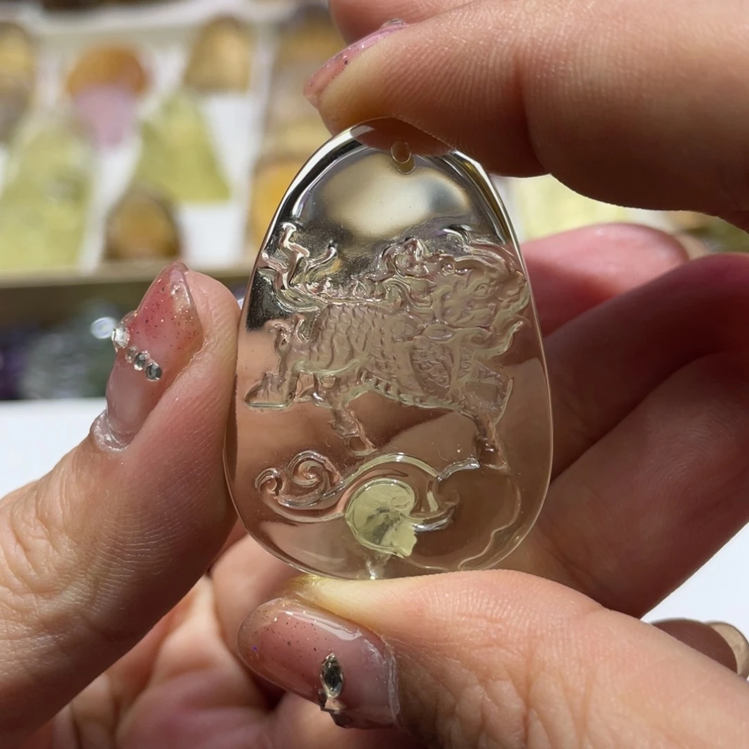 水晶颈饰未镶嵌人**茶定制