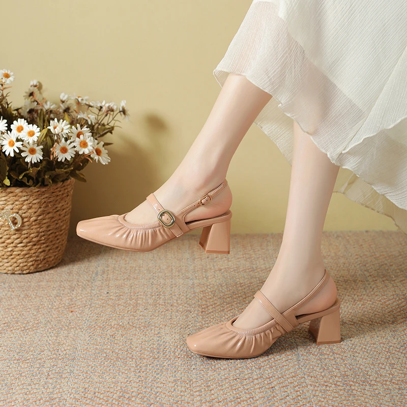 5厘米时尚法式褶皱包头金属仙女方头后空凉鞋中粗跟休闲鞋