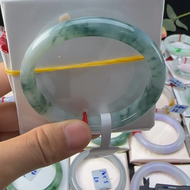 未镶嵌手镯翡翠翡翠手镯