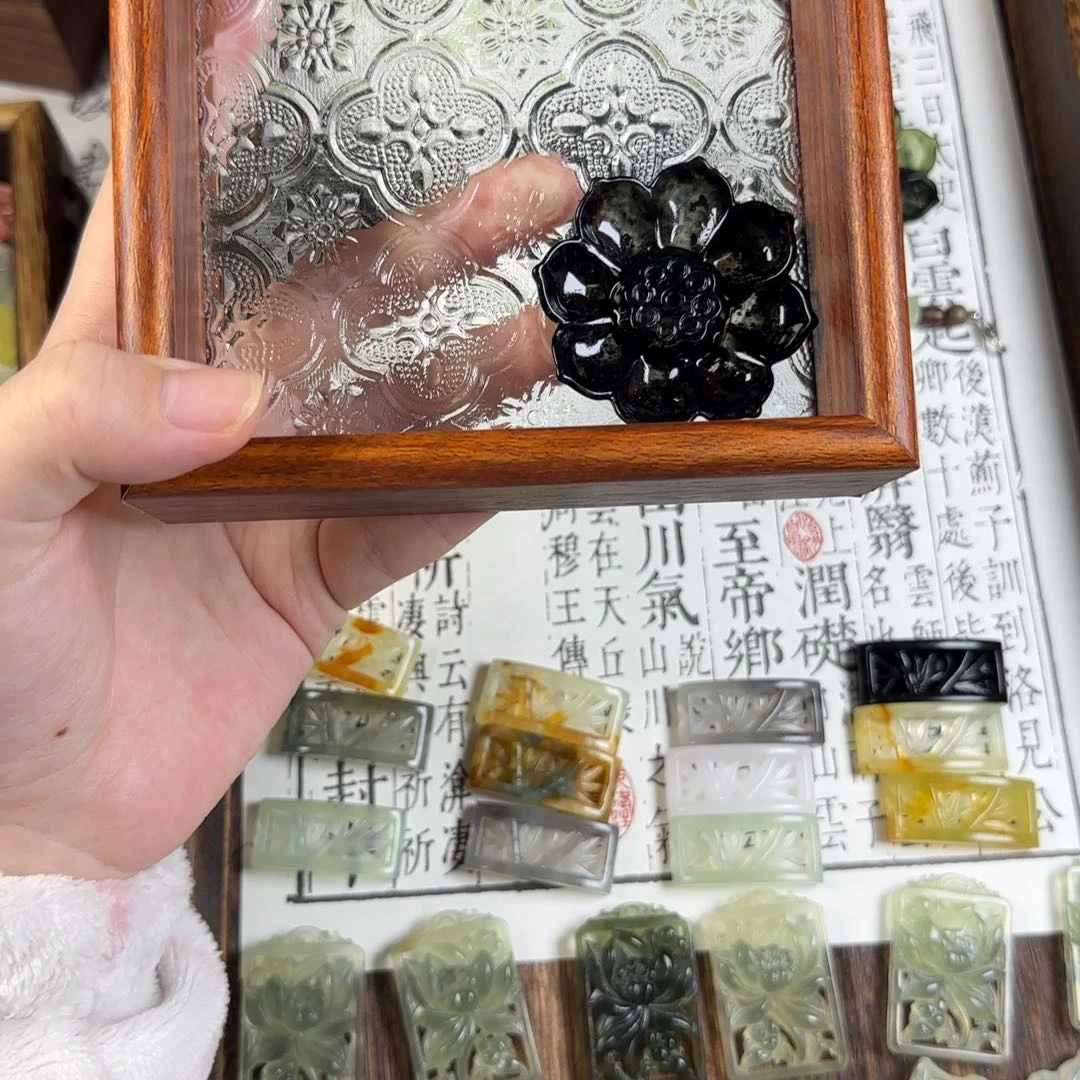 ****椰蛇纹石玉合金颈饰