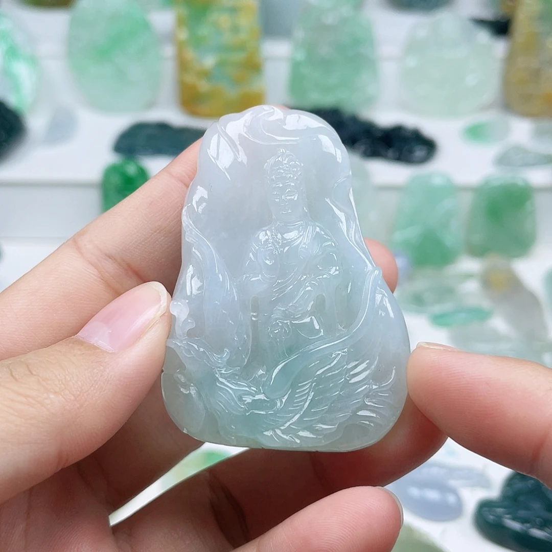 翡翠颈饰未镶嵌观音