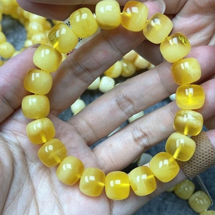 琥珀未镶嵌珠宝奇石12