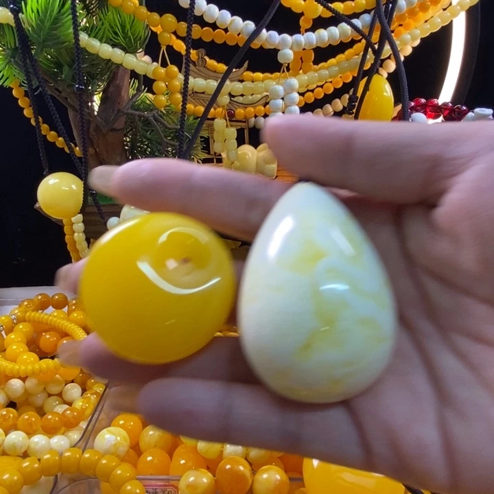 胡****水滴饰品小挂件无暇