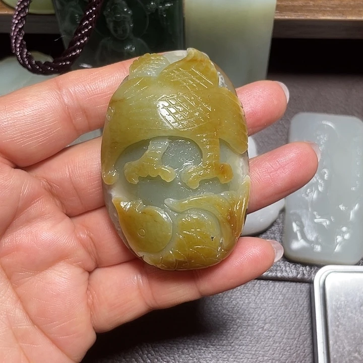 和田玉（糖玉）未镶嵌颈饰