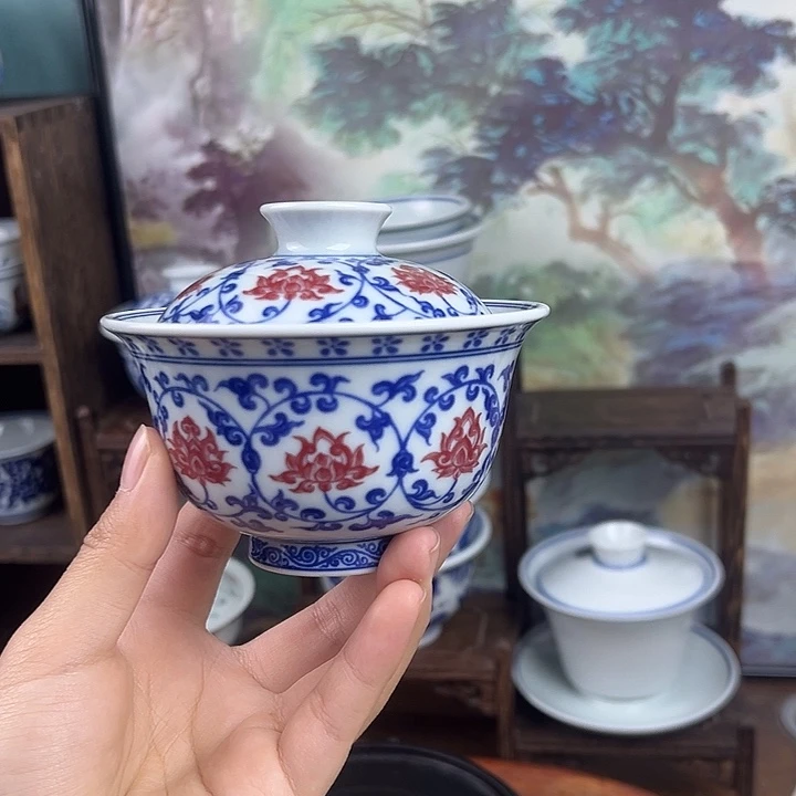 瓷其他缠枝莲釉里红盖碗