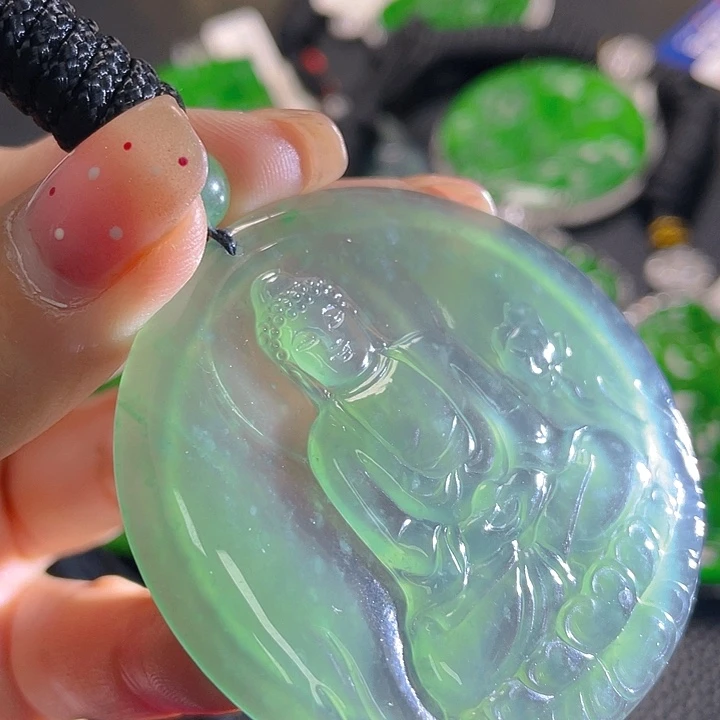 翡翠颈饰未镶嵌76，