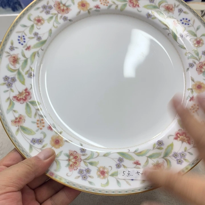 金瓷阁精品瓷器漂亮