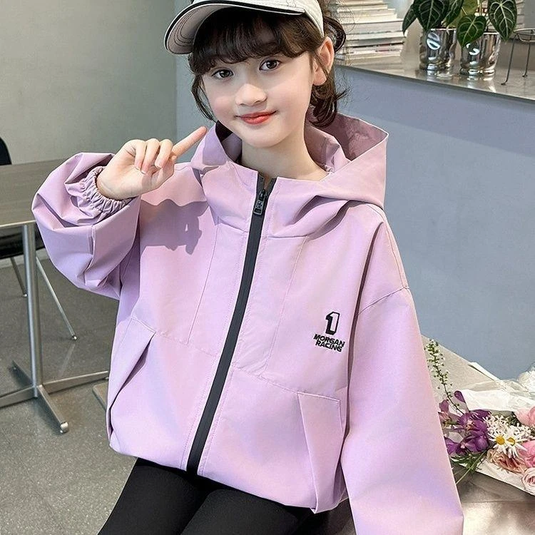 女童外套春秋款新款女孩洋气春装儿童冲锋衣宝宝薄款开衫上衣