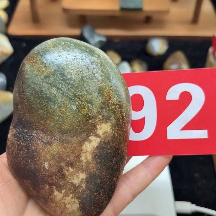 和田玉（糖玉）未镶嵌挂件