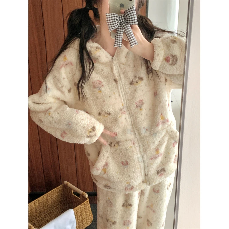 2025冬季甜美可爱保暖家居服新款睡衣毛绒秋季长袖加绒加厚套装