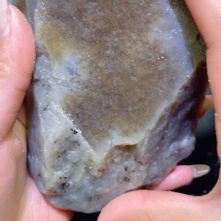 和田玉未镶嵌珠宝半成品